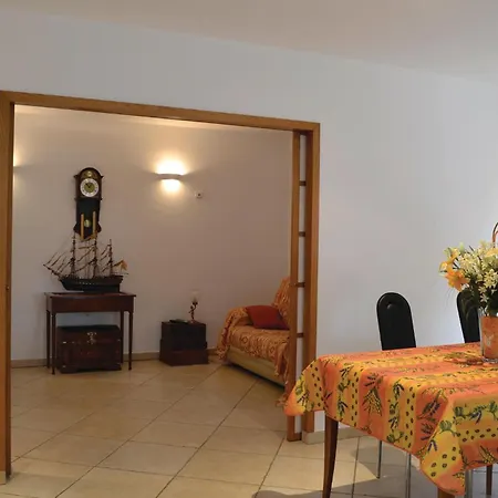 Holiday home Awesome In